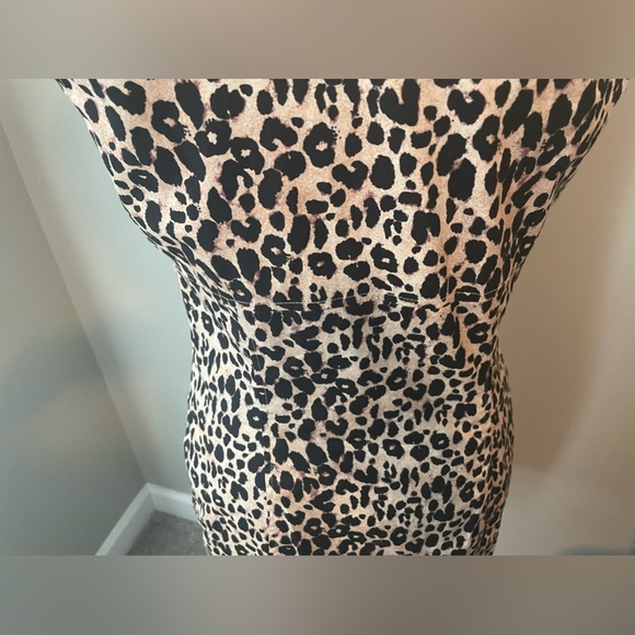Medium Twenty One Leopard Print Zipper Dress - Picture 12 of 13